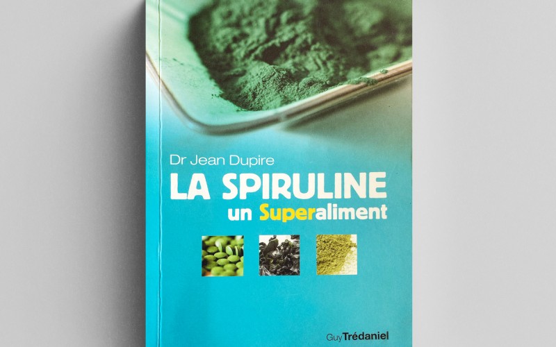 La spiruline un superAliment, Dr Jean Dupire mocku-up (2011,couverture du livre)