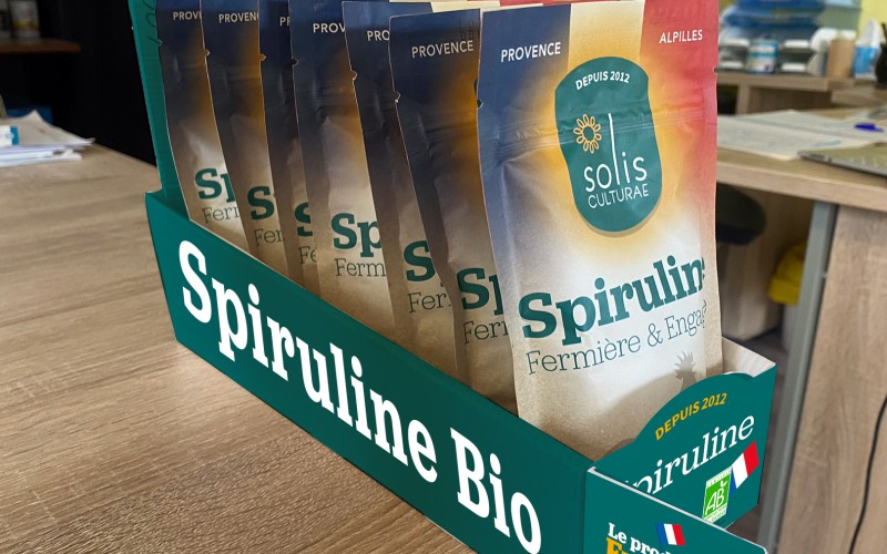 Maquette 3D présentoir 80gr Solis Culturae