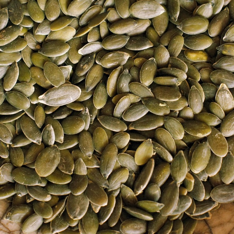 Graines de courges, ingrédient pour barre de céréales à la spiruline